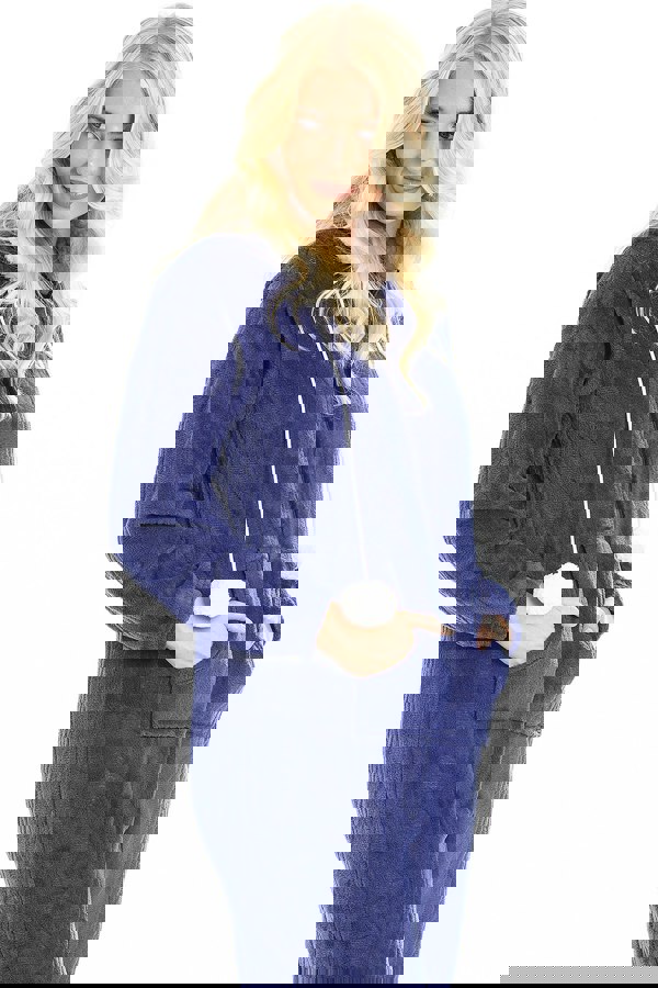 Close up view of the product Navy