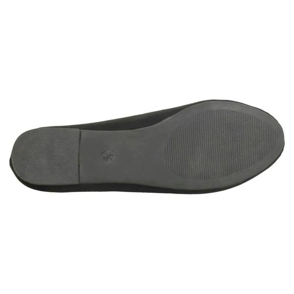 Spot On Ladies Spot On Embroidered Flower Vamp Ballerinas