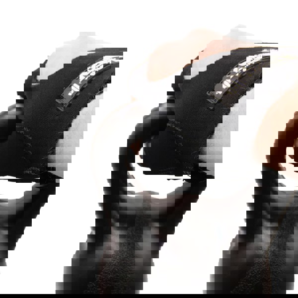 Kettlebell Exercise whilst wearing the York Barbell Gym Gloves