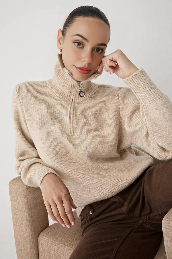 WOVCOR Knit Sweater with Zipper Detail