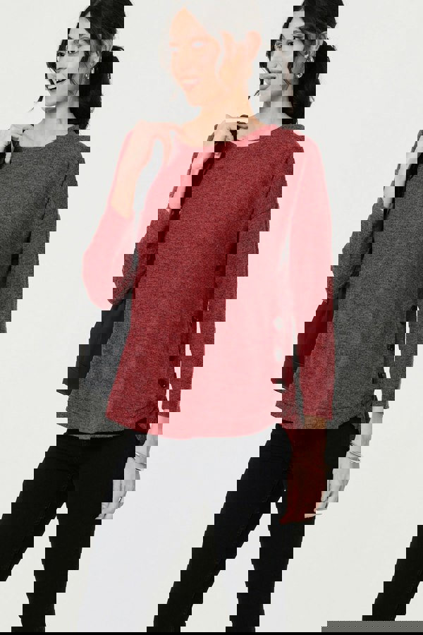 Red | Relaxed 3/4 Sleeve Button Detail Top
