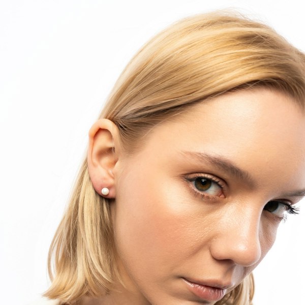Spero London 9ct Solid Gold Pearl Stud Earrings