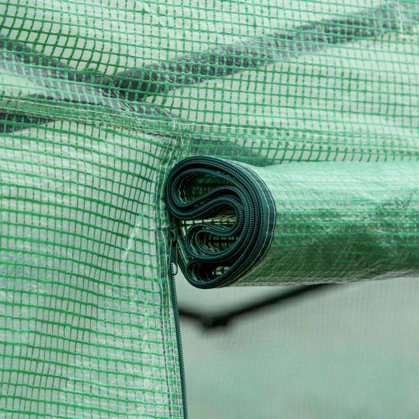 Rolled green PE mesh greenhouse cover corner with reinforced stitching