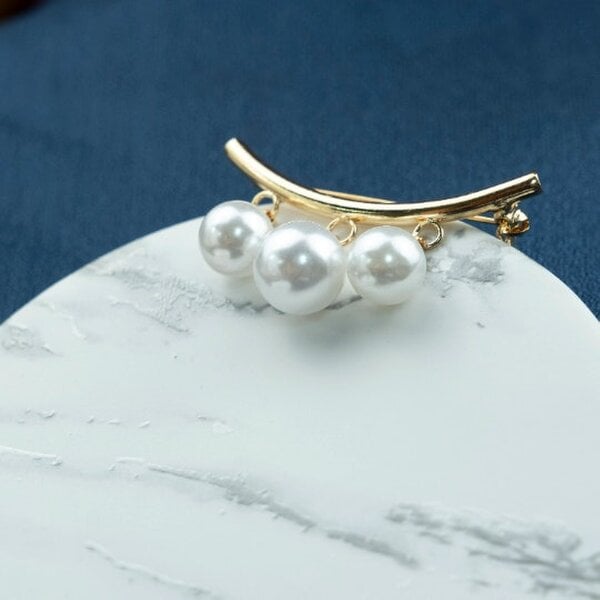 The Colourful Aura Silver Three White Sweater Cardigan Pearl  Schoolbag Jacket Simple Brooch Pin