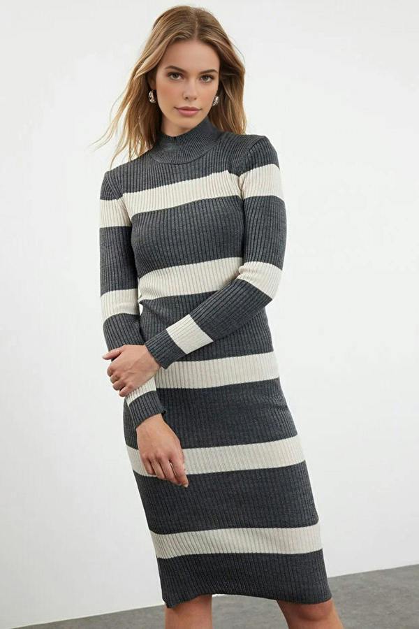 WOVCOR Midi Knit Striped Dress