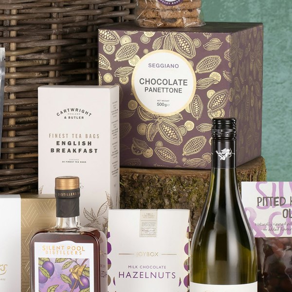 Virginia Hayward Noel Hamper