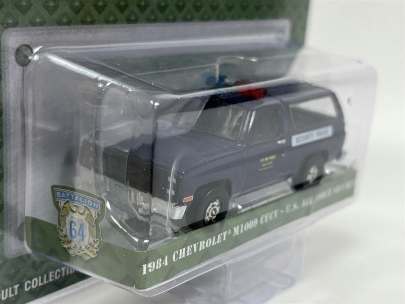 Greenlight 1984 Chevrolet M1009 CUCV US Air Force Security 1:64 Scale Greenlight 61040F