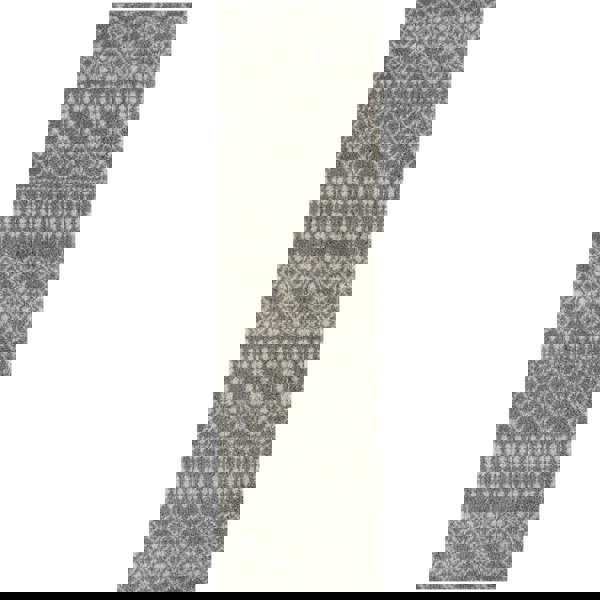 Moroccan-style thick shaggy rug pet-friendly, easy to clean