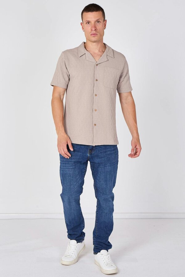 Textured Short Sleeve Revere Collar Shirt