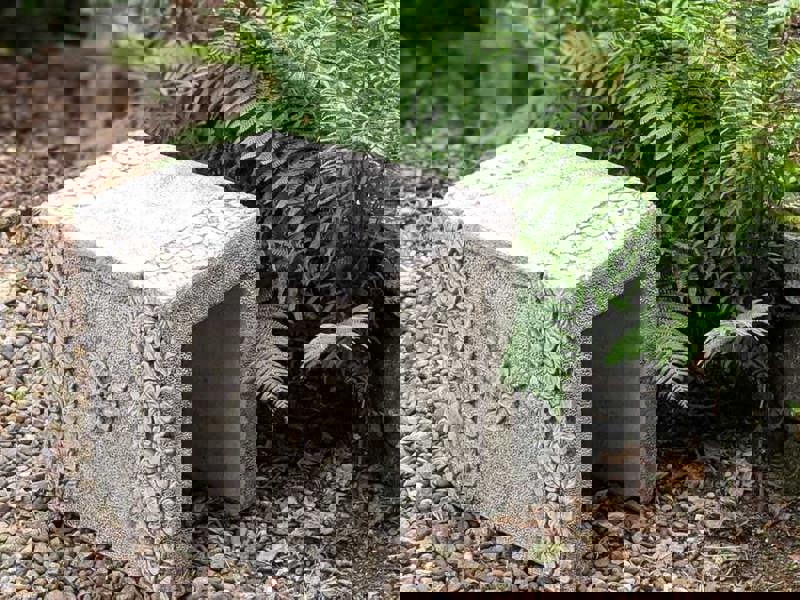 Daisy Design Stone Cast Garden Stool Seat