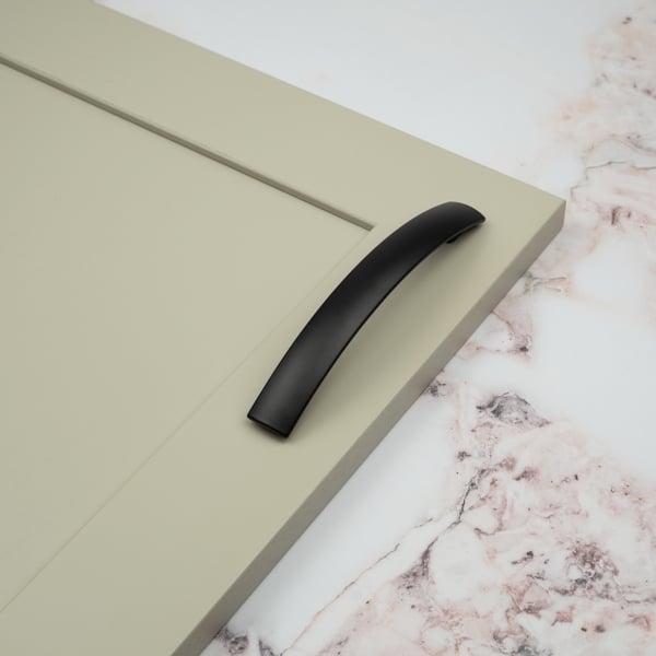 Handle & Home Matt Black Bow Cabinet Handle