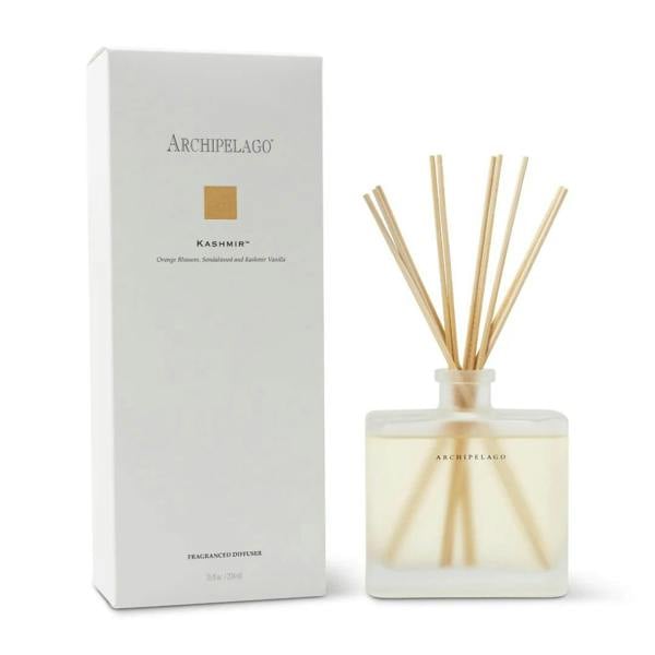 Orange Blossoms, Sandalwood, and Kashmir Vanilla are combined to create our Kashmir-inspired reed diffuser
