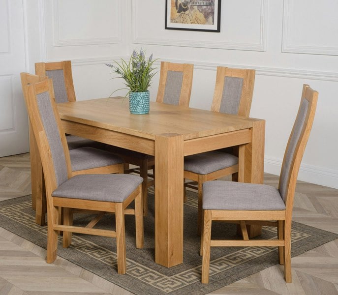 That's Furniture Kuba Medium Oak Dining Table with Stanford Oak Chairs