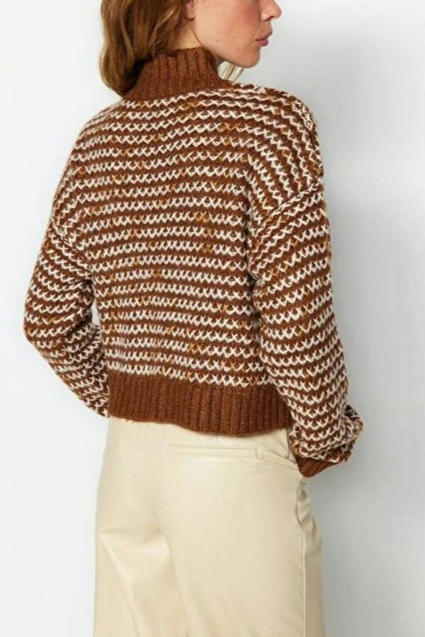 WOVCOR Soft Textured Gradient Knit Cardigan
