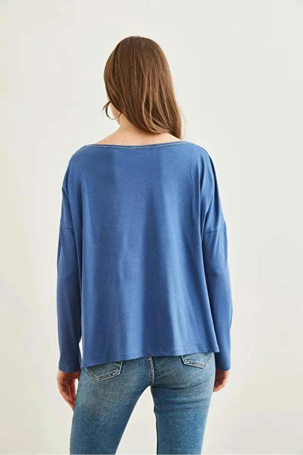 Hoxton Gal V-Neck Viscose Blouse with Silver Stitching Details