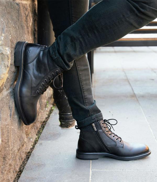 Windsorsmith Black Leather Casual Chukka Boots - Beau