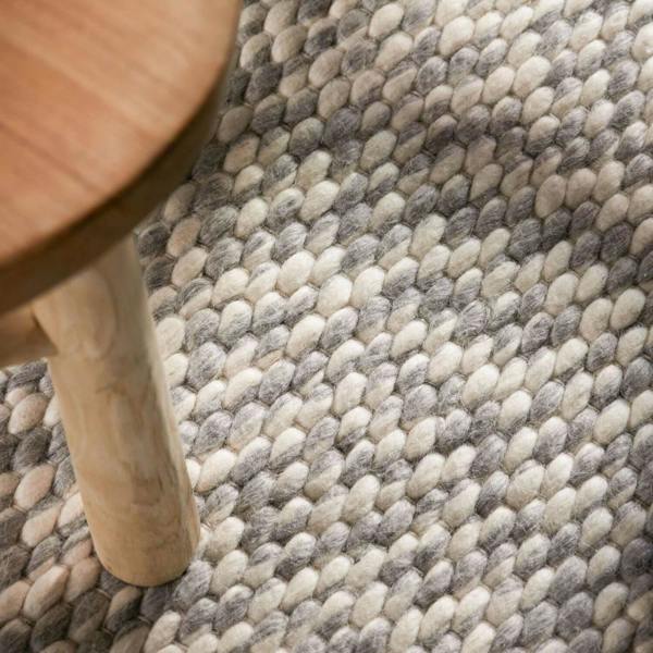 Wool Beans Rug Natural Cream Grey hand-woven, heating insulting rug