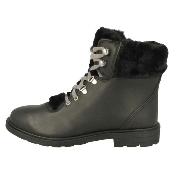 Clarks Girls Clarks Faux Fur Detailed Ankle Boots Astrol Hiker K