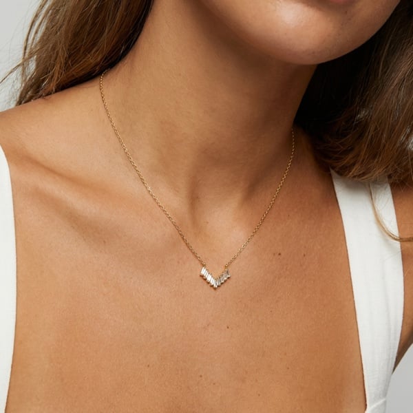 MUCHV Dainty Baguette Bar Necklace