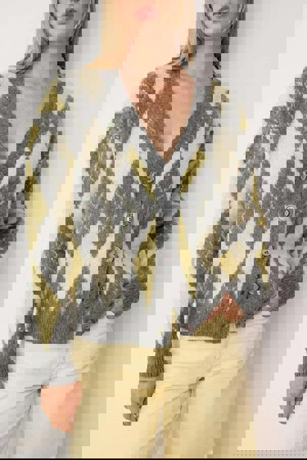 WOVCOR V-Neck Soft Texture Argyle Pattern Knit Cardigan