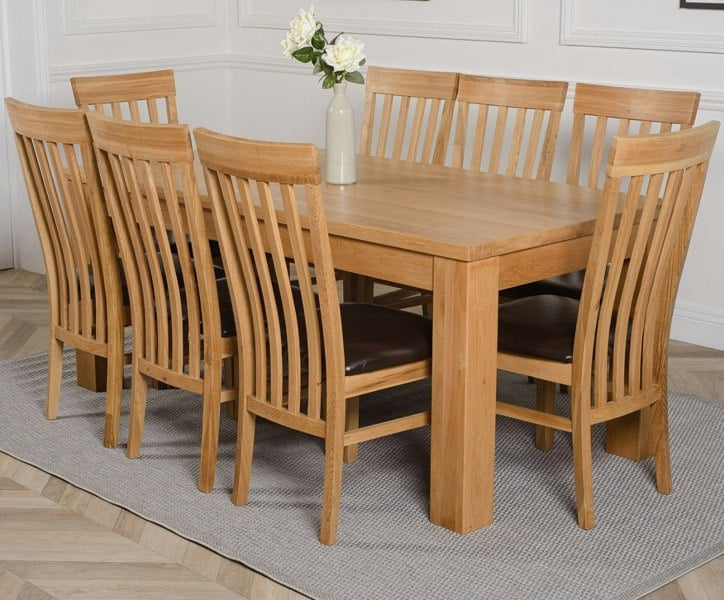 That's Furniture Dakota Large Oak Dining Table with Harvard Oak Chairs