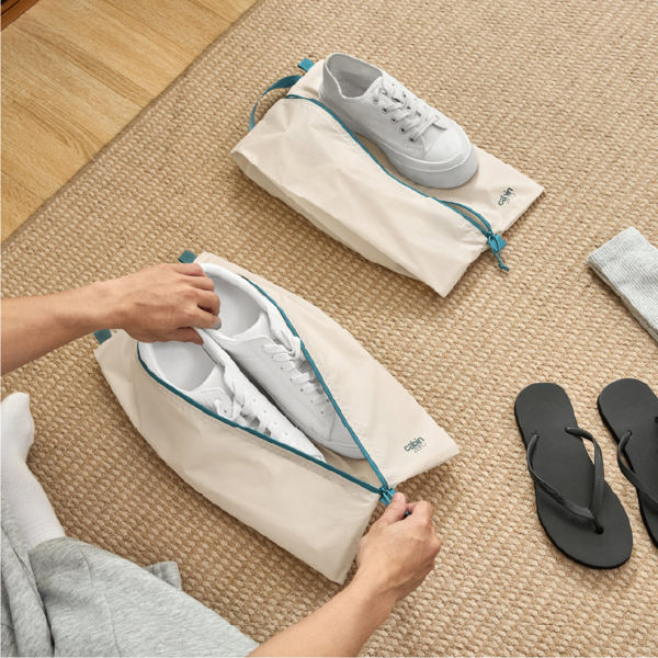 CabinZero Ultralight Shoe Bag L, Fits Shoes up to UK 13, Ultra Lightweight and Water Resistant Coating