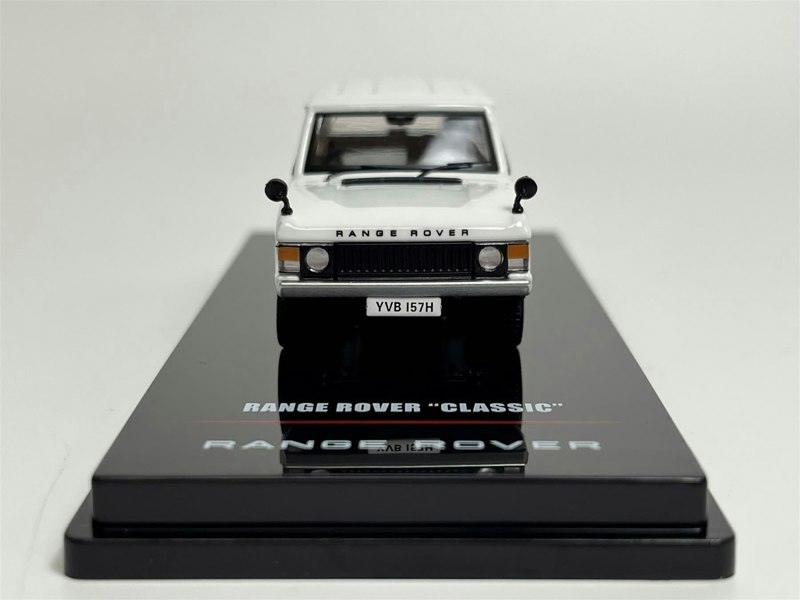 Inno 64 Range Rover Classic White 1:64 Scale Inno Models IN64RRCWHI