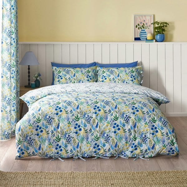 Catherine Lansfield Tilly Floral Reversible Duvet Cover Set