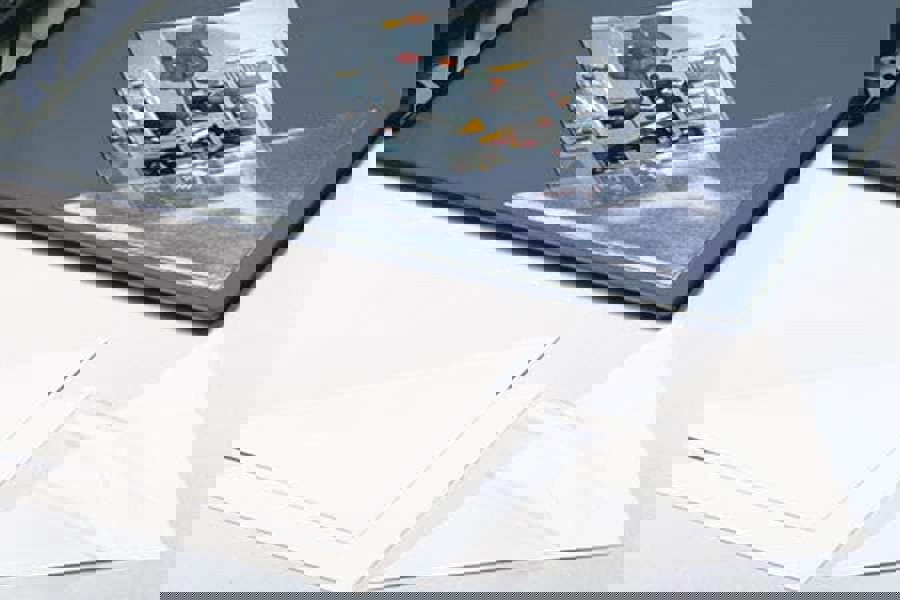 Durable CORNERFIX Self-Adhesive Triangular Corner Pockets | 100 Pack | 75x75mm