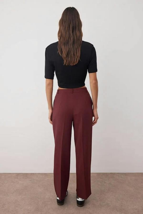 Hoxton Gal Straight-Cut Pleated Woven Trousers