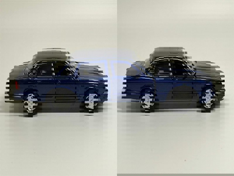 Tayumo Jaguar XJ6 LHD Sapphire Blue 1:36 Tayumo 36100019