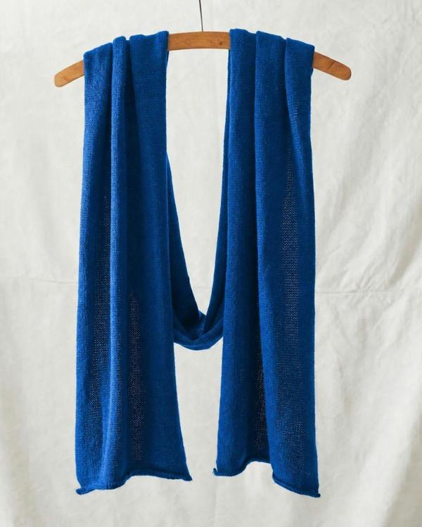 British Boxers Unisex Luxury Merino Wool Scarf – Moody Blue