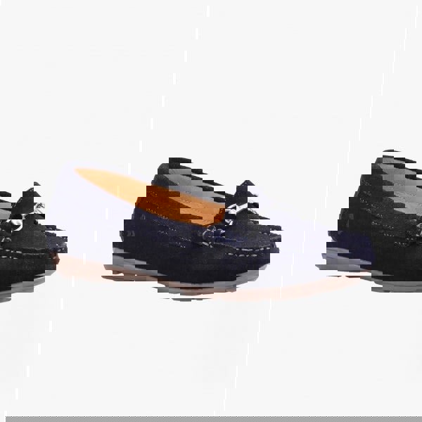 1682582475-00176800.jpg