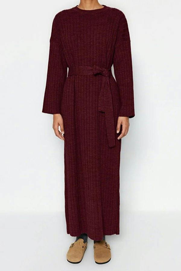 WOVCOR Ribbed Knitted Dress with Belt Detail