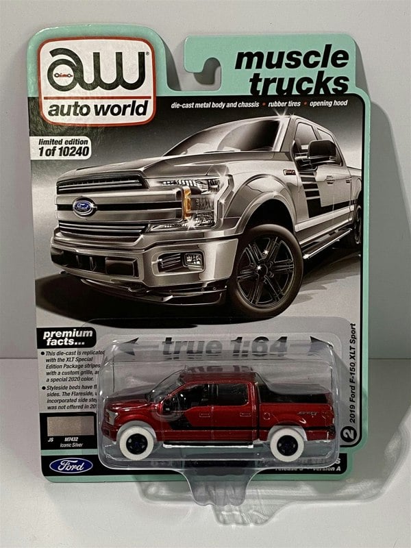 chase model 2019 ford f-150 xlt sport 1:64 scale auto world aw64282