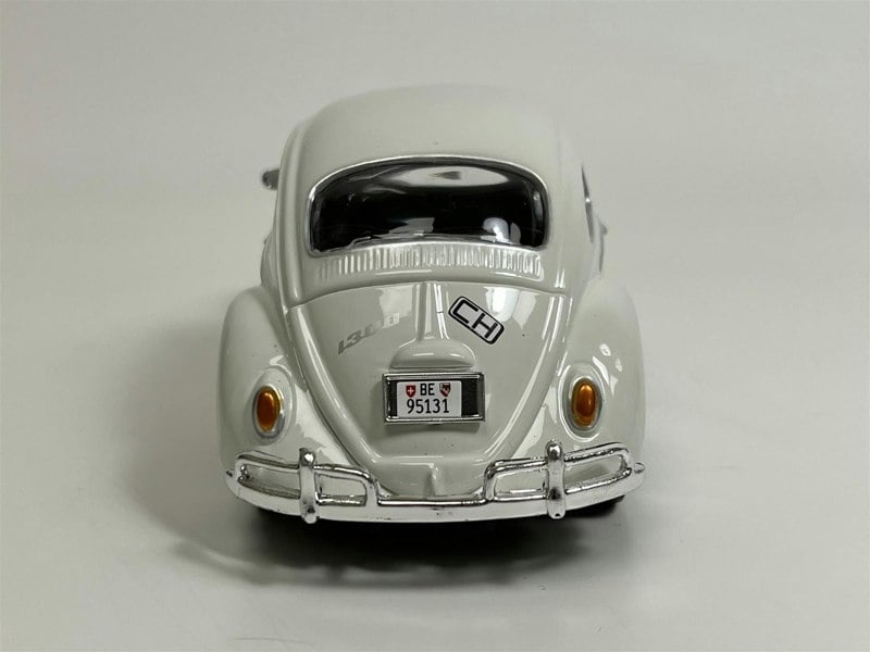 Motormax 007 James Bond On Her Majestys Secret Service 1966 Volkswagen Beetle 1:24 Motormax 79854