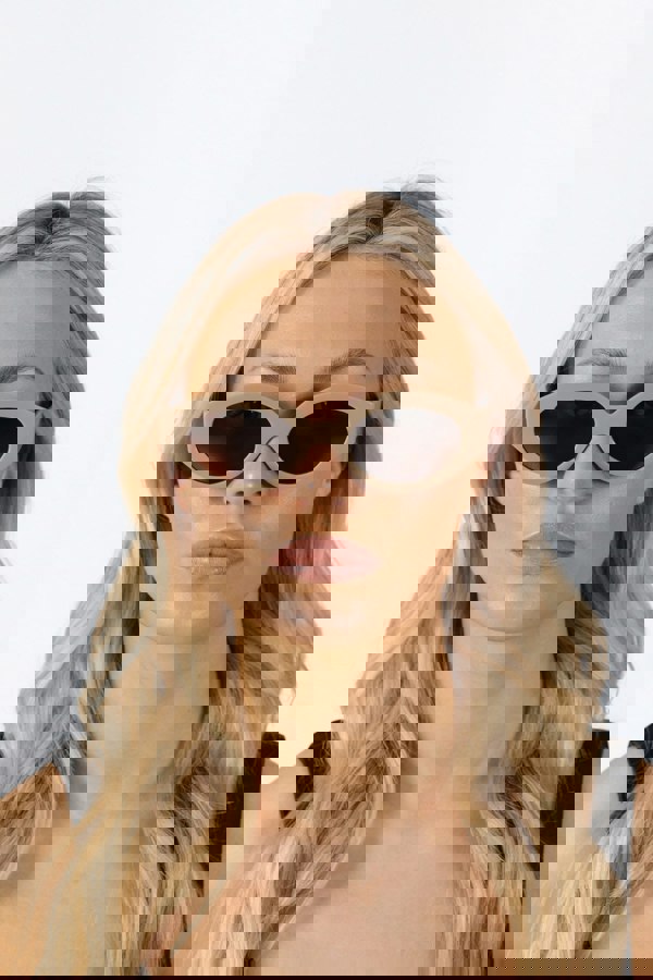 SVNX Retro Small Oval Sunglasses Beige