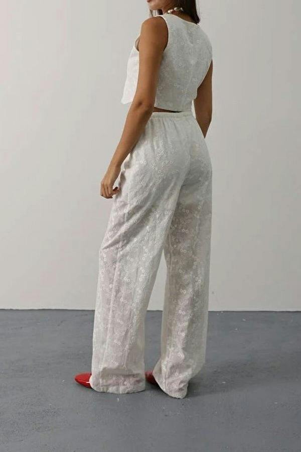 WOVCOR V-Neck Crop Embroidered Woven Vest