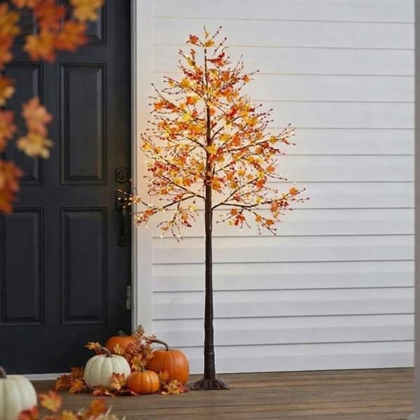Garden Greatness 2.1m Harvest Illuminated Maple Leaf Tree