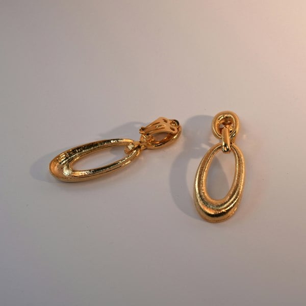 Gold Trip Vintage Brushed Gold Oval Link Earrings