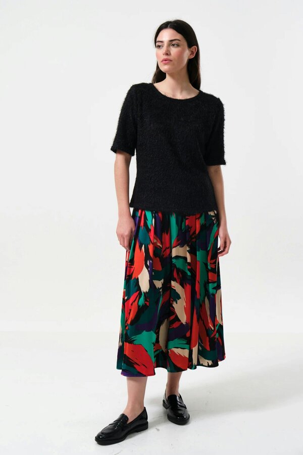 Laureen Eyelash Rib Short Sleeve Jumper - Black