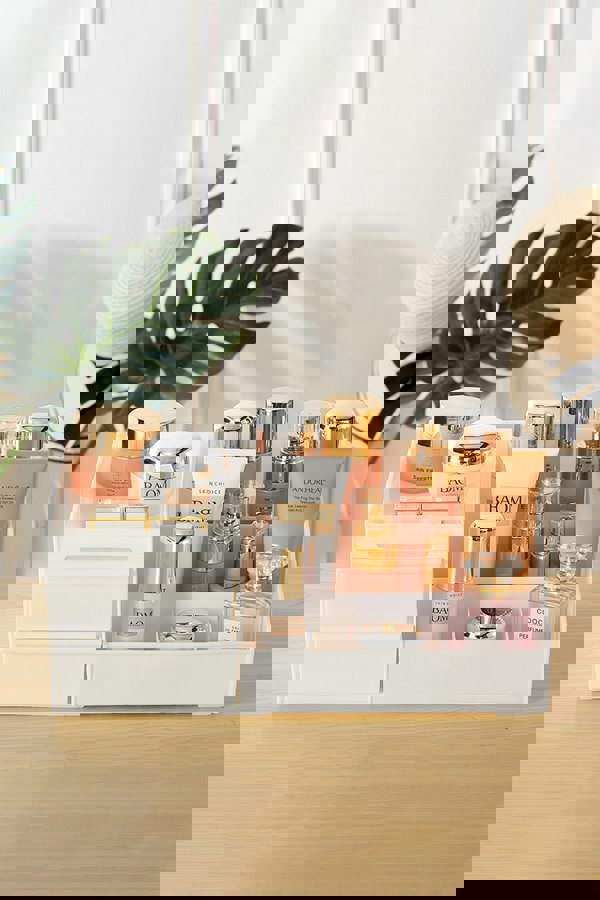 Living and Home Large Size Multifunctional Cosmetics Storage Box Portable Desktop Organizer