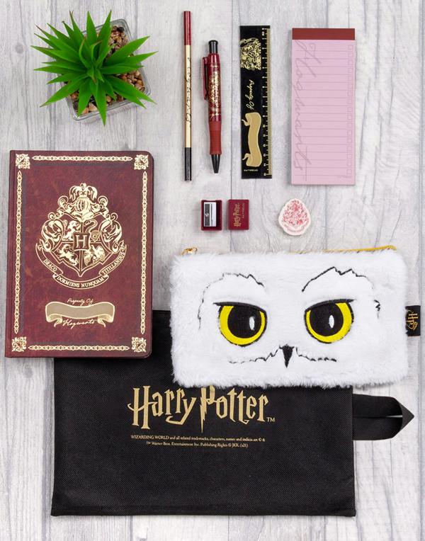 Harry Potter Womens Red Hedwig Hogwarts Crest Logo Stationery Set (One Size)