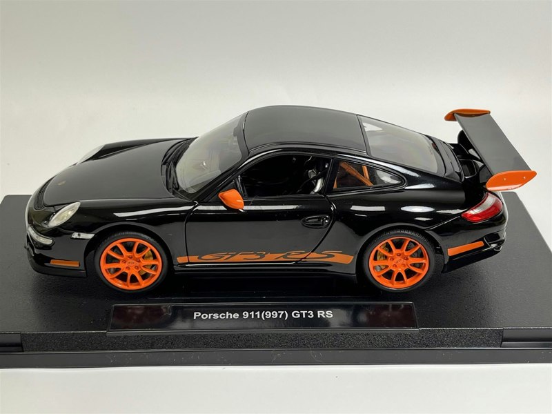 Welly 2007 Porsche 911 997 GT3 RS Black 1:18 Scale Welly 18015bk