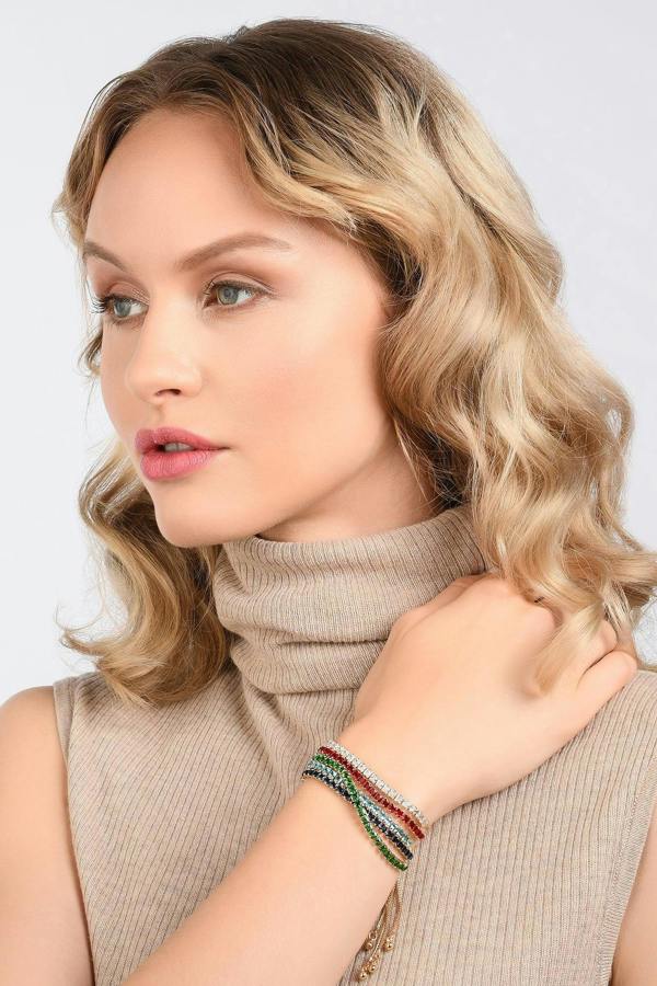 Adjustable Red Bracelet for Women - namana.london