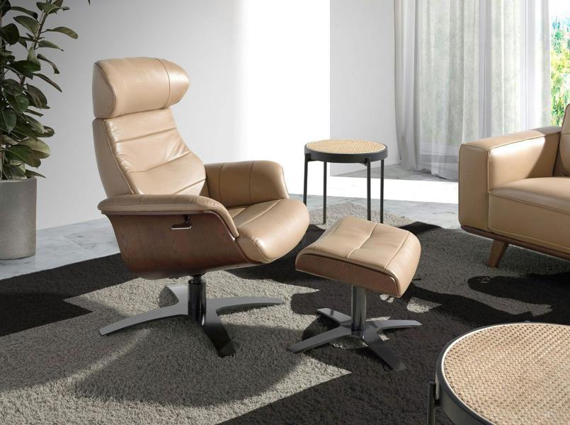 Angel Cerdá Elegant leather ottoman 5084/5088