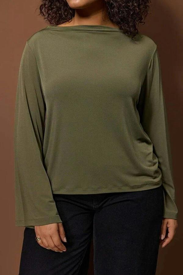 WOVCOR Relaxed Fit Spanish Sleeve Stretch Knit Blouse
