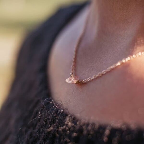 The Colourful Aura Gold Pink Single Crystal Citrine Quartz Stone Pendant Dainty Necklace