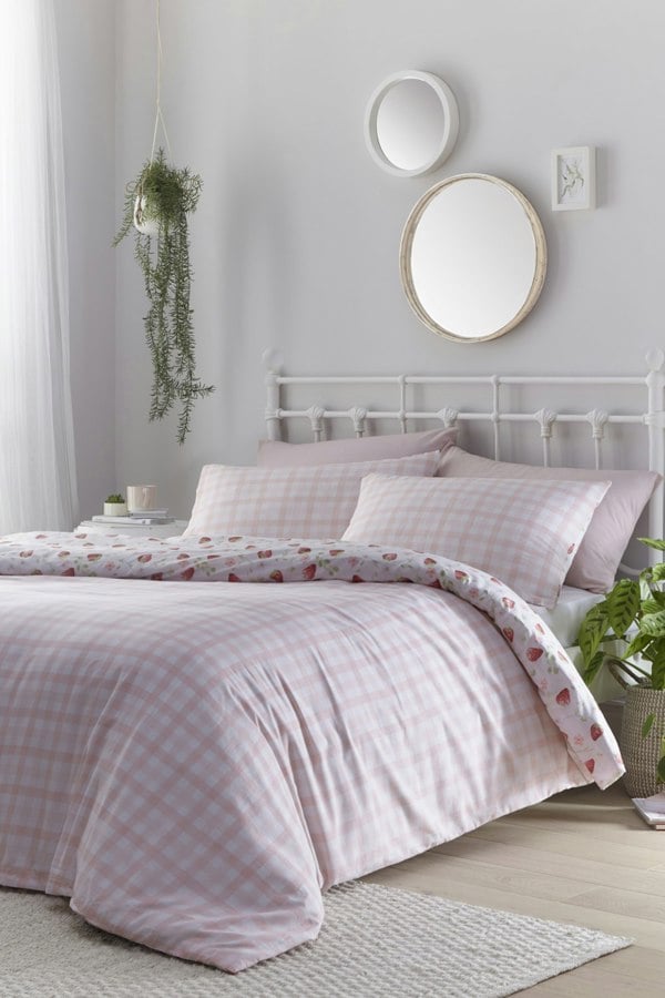 Portfolio Home Strawberry Fields Duvet Cover and Pillowcases