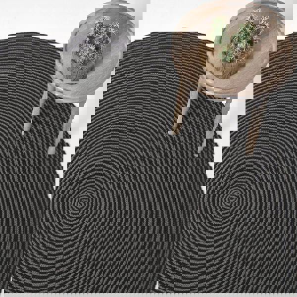 HOMESCAPES Grey and Black Handmade Woven Spiral Braided Rug